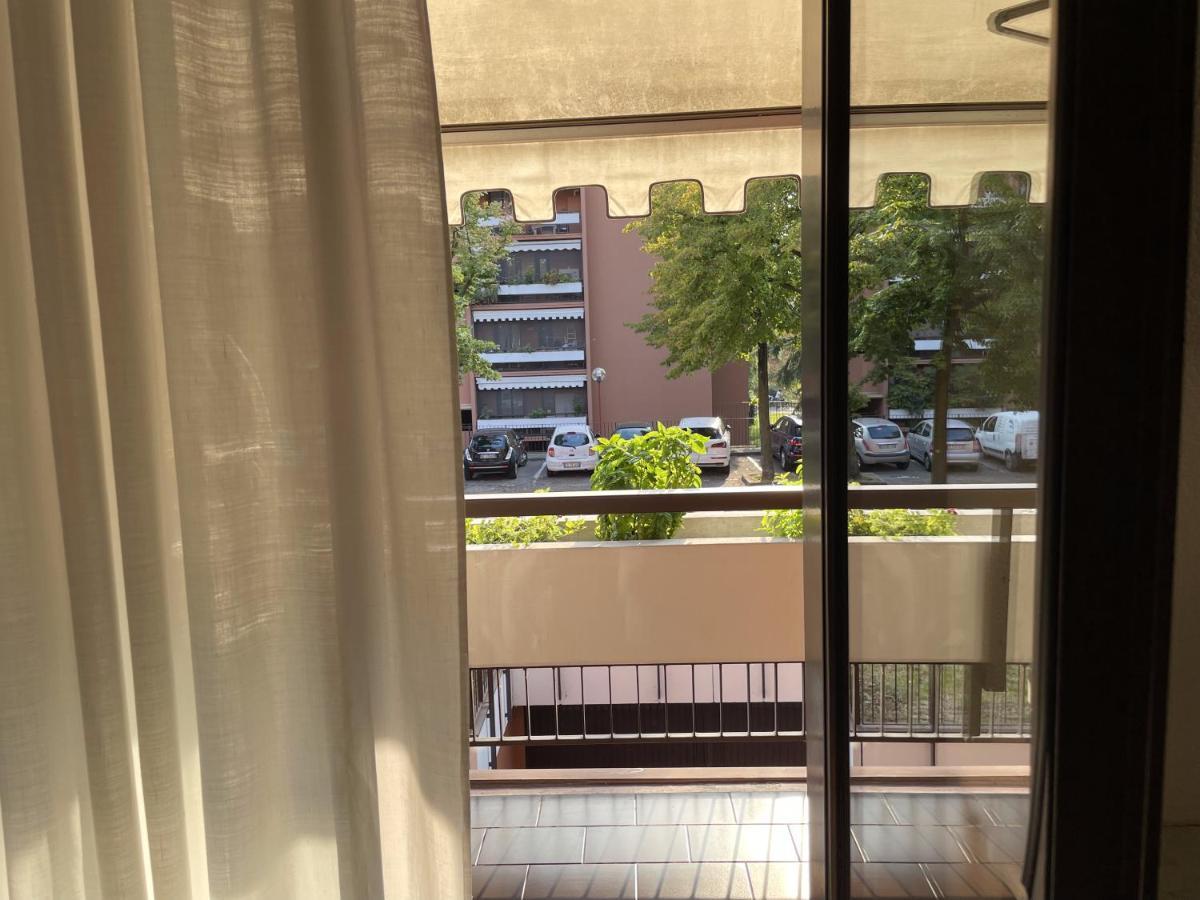 Ferienwohnung 120 Mq Vicino A Banca Mediolanum E Ospedale Humanitas Basiglio Exterior foto